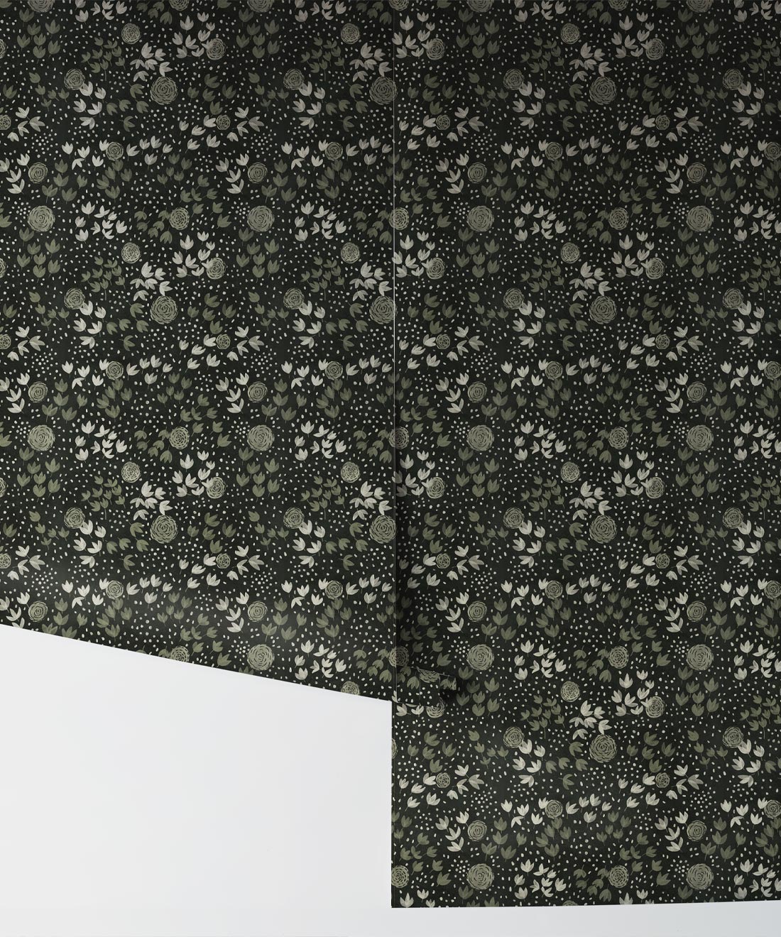 Dainty Wallpaper • Floral Wallpaper • Evergreen • Rolls