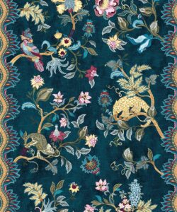Fantasia Wilds Wallpaper - Wallpaper Republic - von Iryna Ruggeri - Kollektion Nature's Tapestry - Farbverlauf: Teal - Swatch