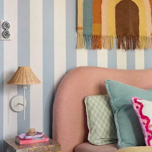 Scallop Stripe Wallpaper - Instagram Homepage Grid - June 26